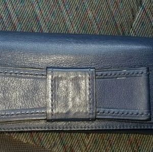 Kate Spade Authentic  Bow wallet